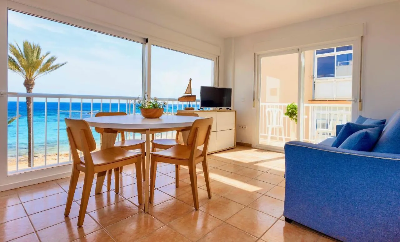 Appartamento SA VARADERO Fronte Mare Con Cucina Es Pujols