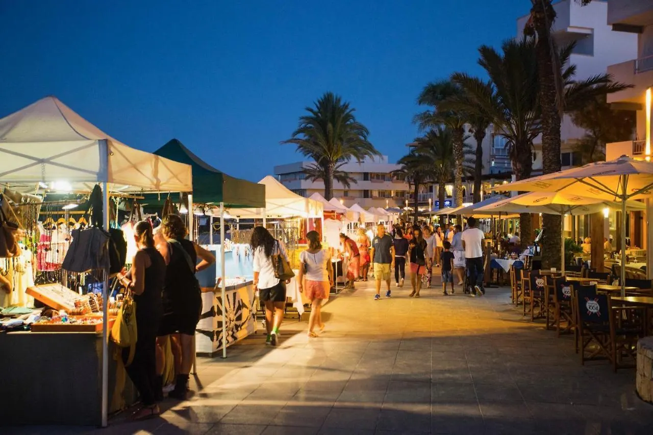 Appartamento SA VARADERO Fronte Mare Con Cucina Es Pujols